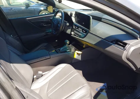 2024 Lexus Es 300H F Sport Handling z USA, uszkodzony, nr VIN 58ABA1C10RU046860